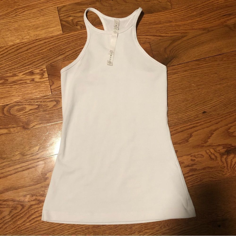 Lululemon tank top
